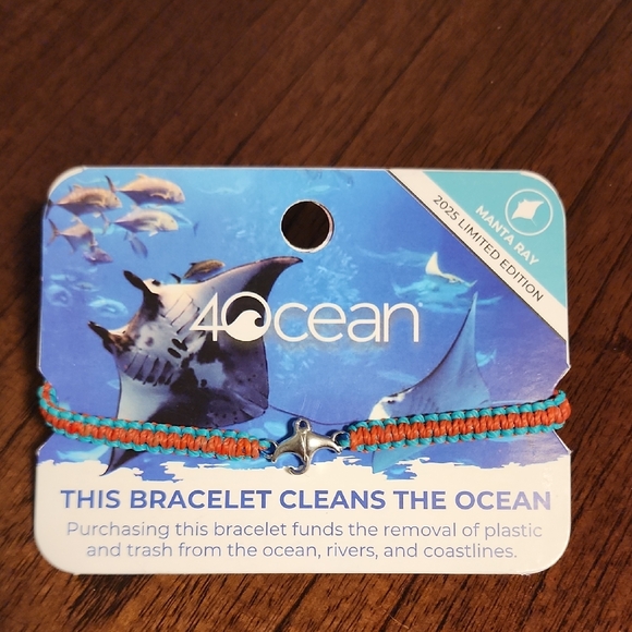 4Ocean Limited Edition 2025 Manta Ray Braided Bracelet - Picture 3 of 3